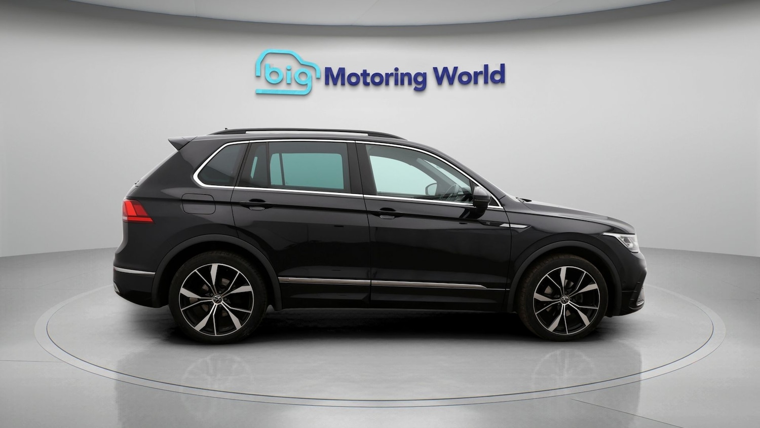 Used Volkswagen Tiguan 2023 for sale - 77844740: Photo 8