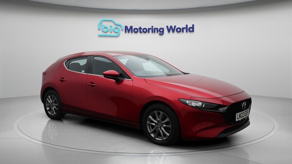 Used Mazda Mazda3 2022 for sale - 75768343: Photo 2