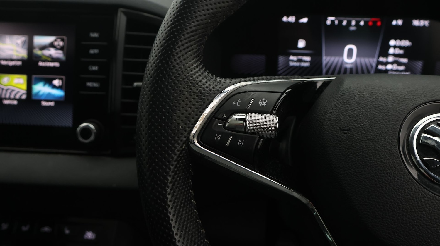 Used Skoda Karoq 2022 for sale - 77460140: Photo 28