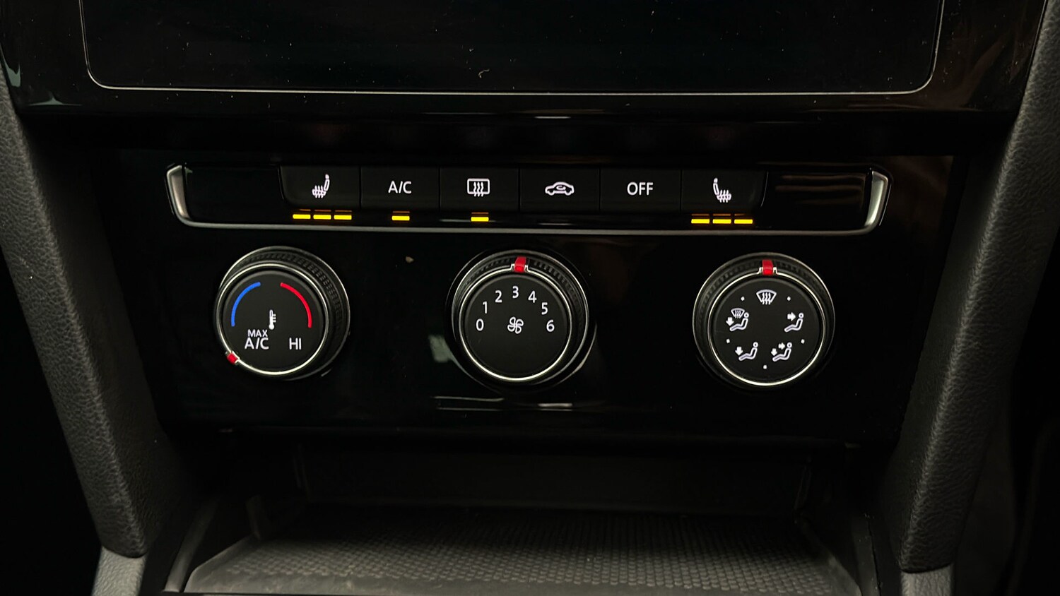 Used Volkswagen Passat 2023 for sale - 77905656: Photo 11