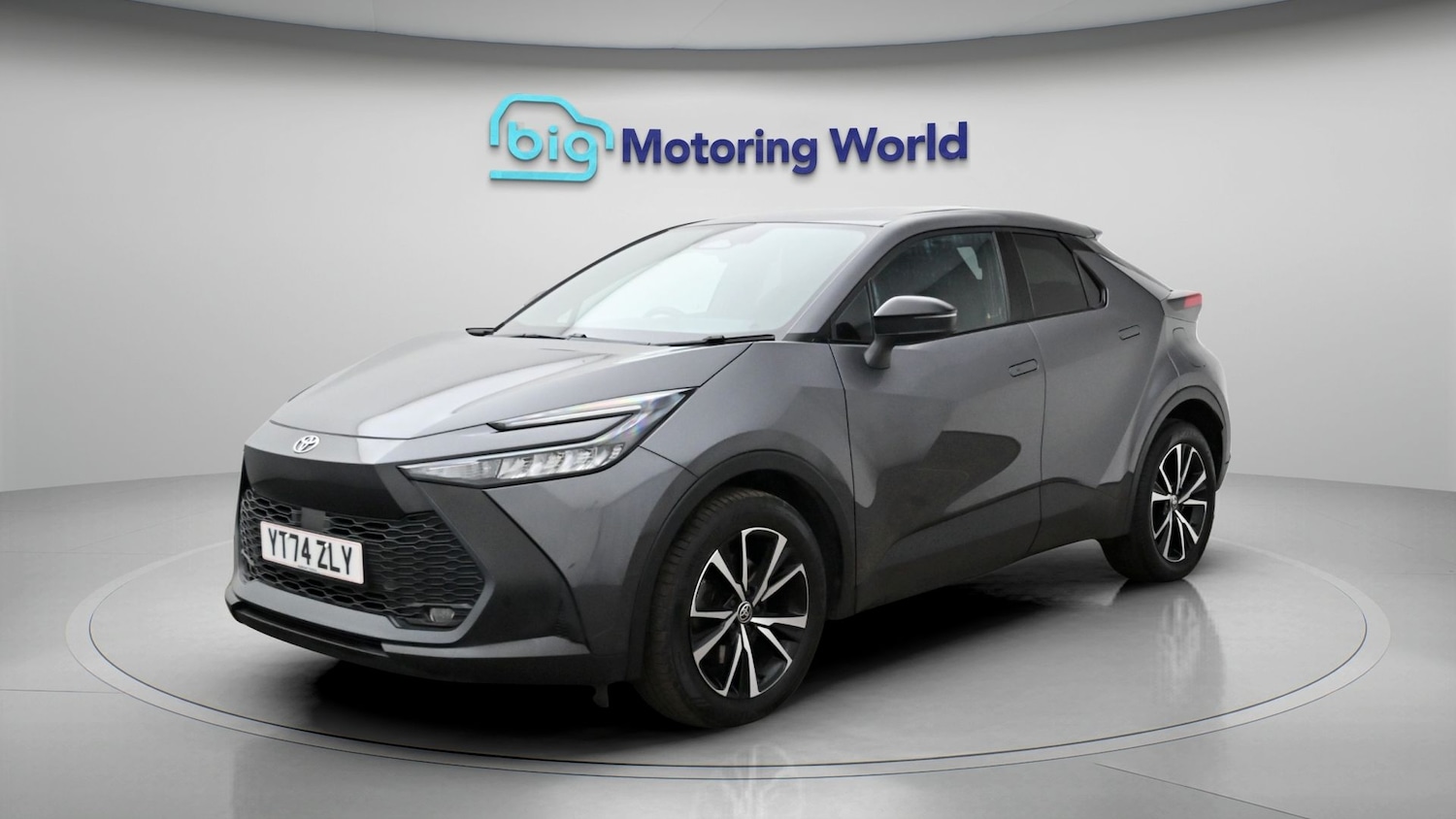 Used Toyota C-HR 2024 for sale - 77930549: Photo 3