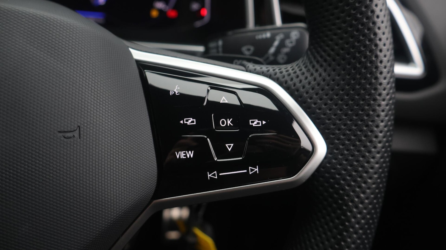 Used Volkswagen T-Roc 2022 for sale - 76294607: Photo 25