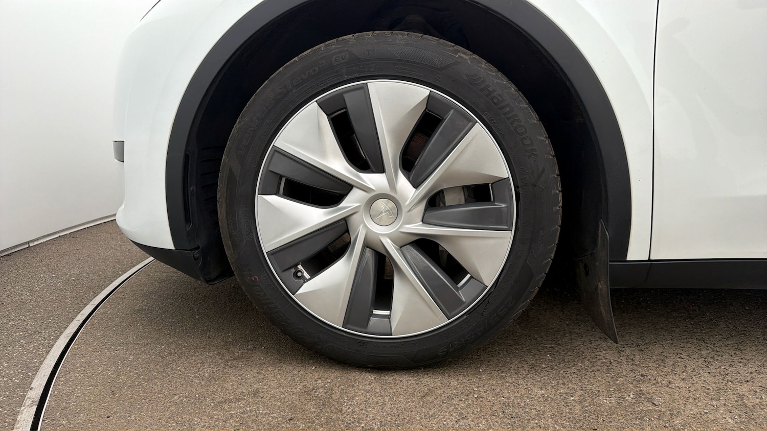 Used Tesla Model Y 2023 for sale - 77998843: Photo 17