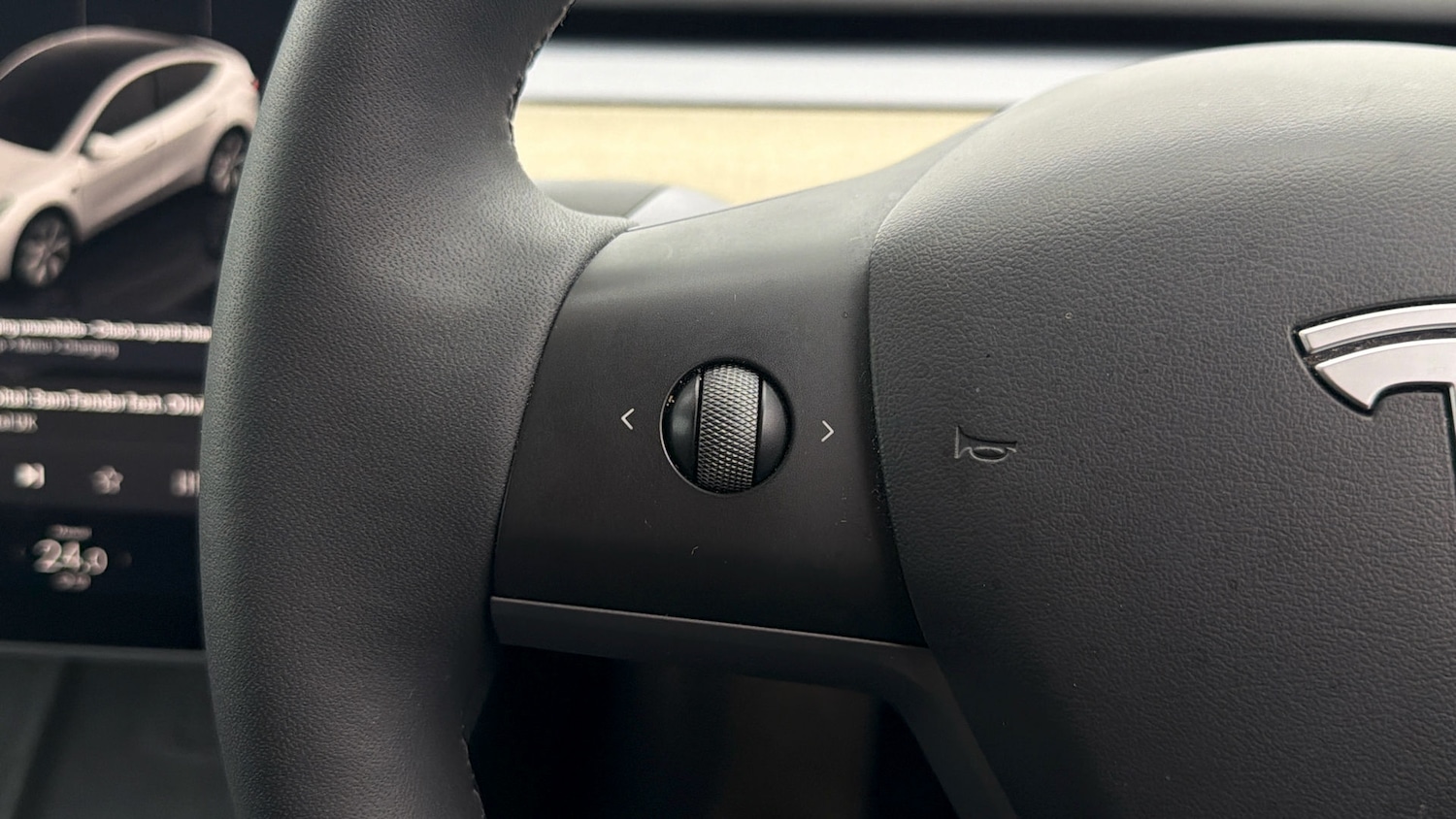 Used Tesla Model Y 2023 for sale - 77998843: Photo 21