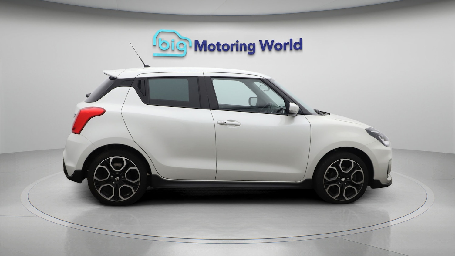 Used Suzuki Swift 2023 for sale - 77606281: Photo 8