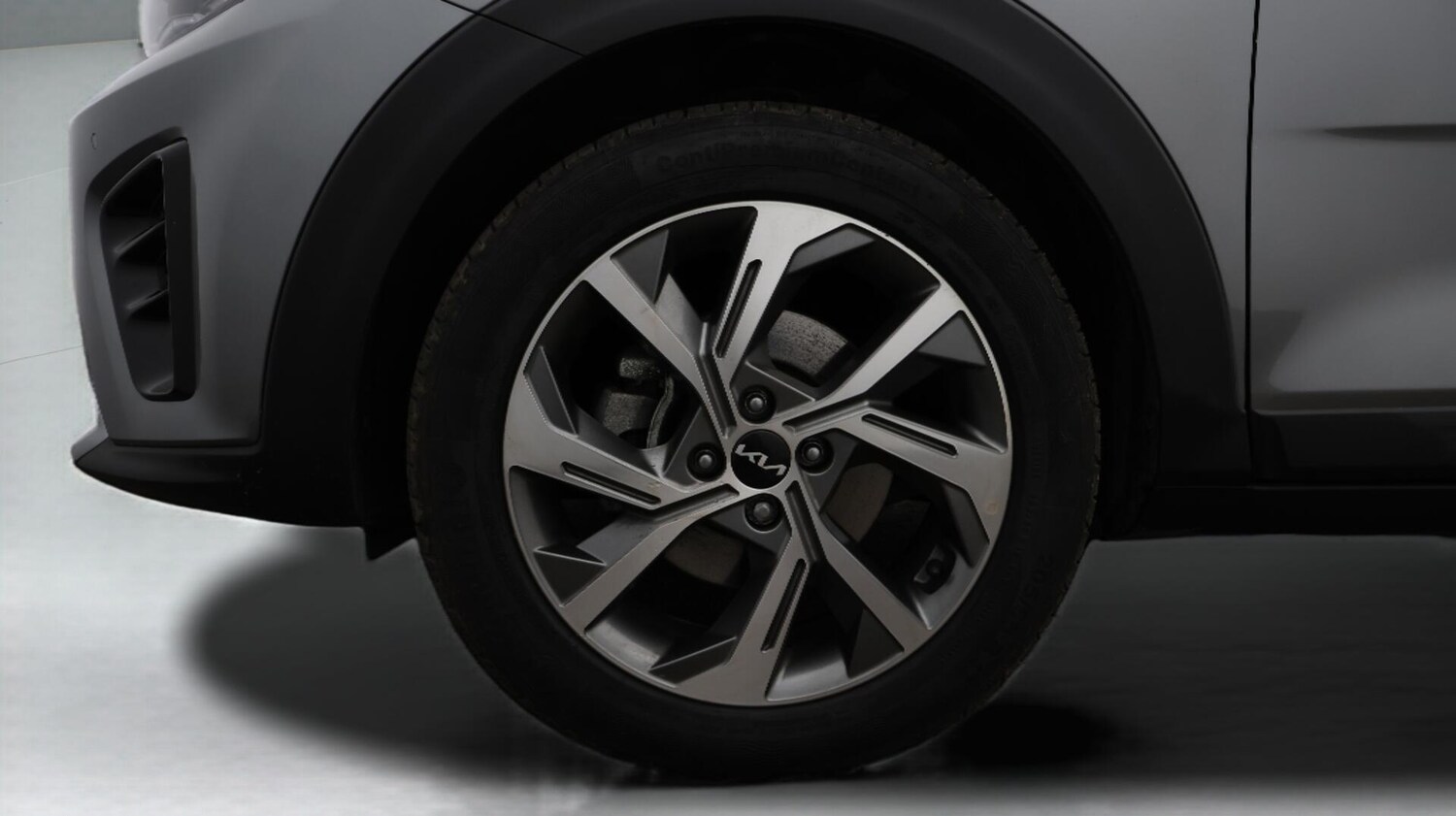 Used Kia Stonic 2024 for sale - 76457448: Photo 19