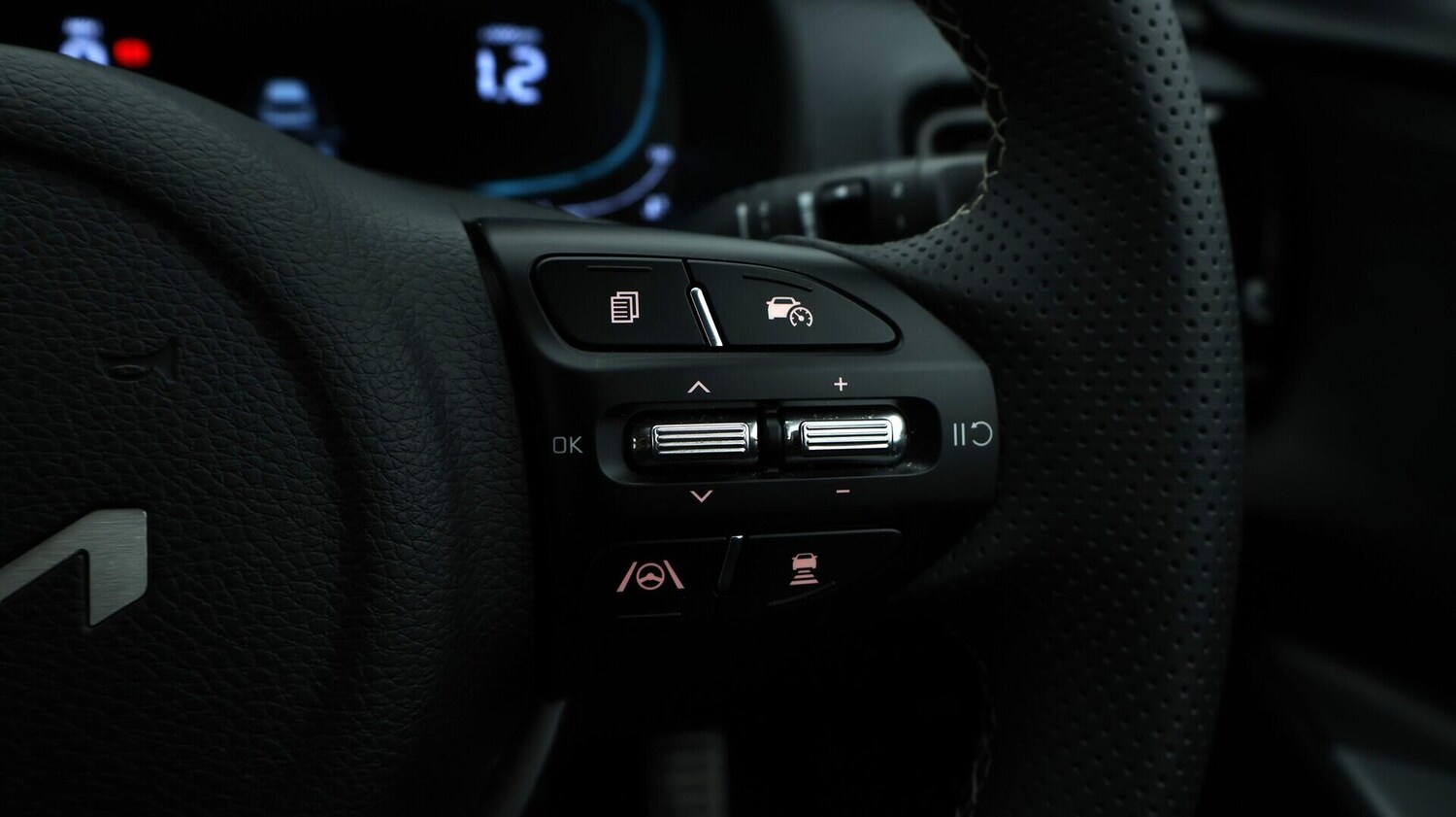 Used Kia Stonic 2024 for sale - 76457448: Photo 25