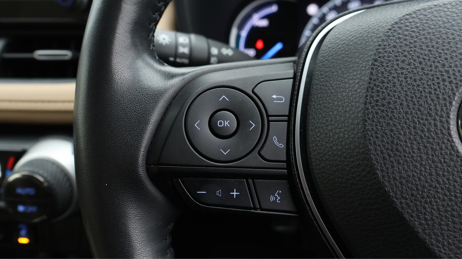 Used Toyota RAV4 2022 for sale - 76084906: Photo 24