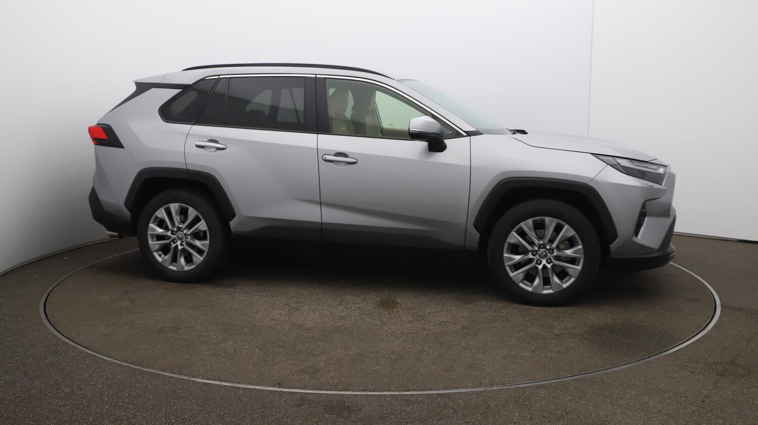 Used Toyota RAV4 2022 for sale - 76084906: Photo 48