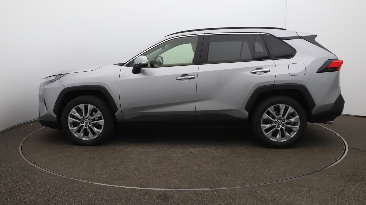 Used Toyota RAV4 2022 for sale - 76084906: Photo 64