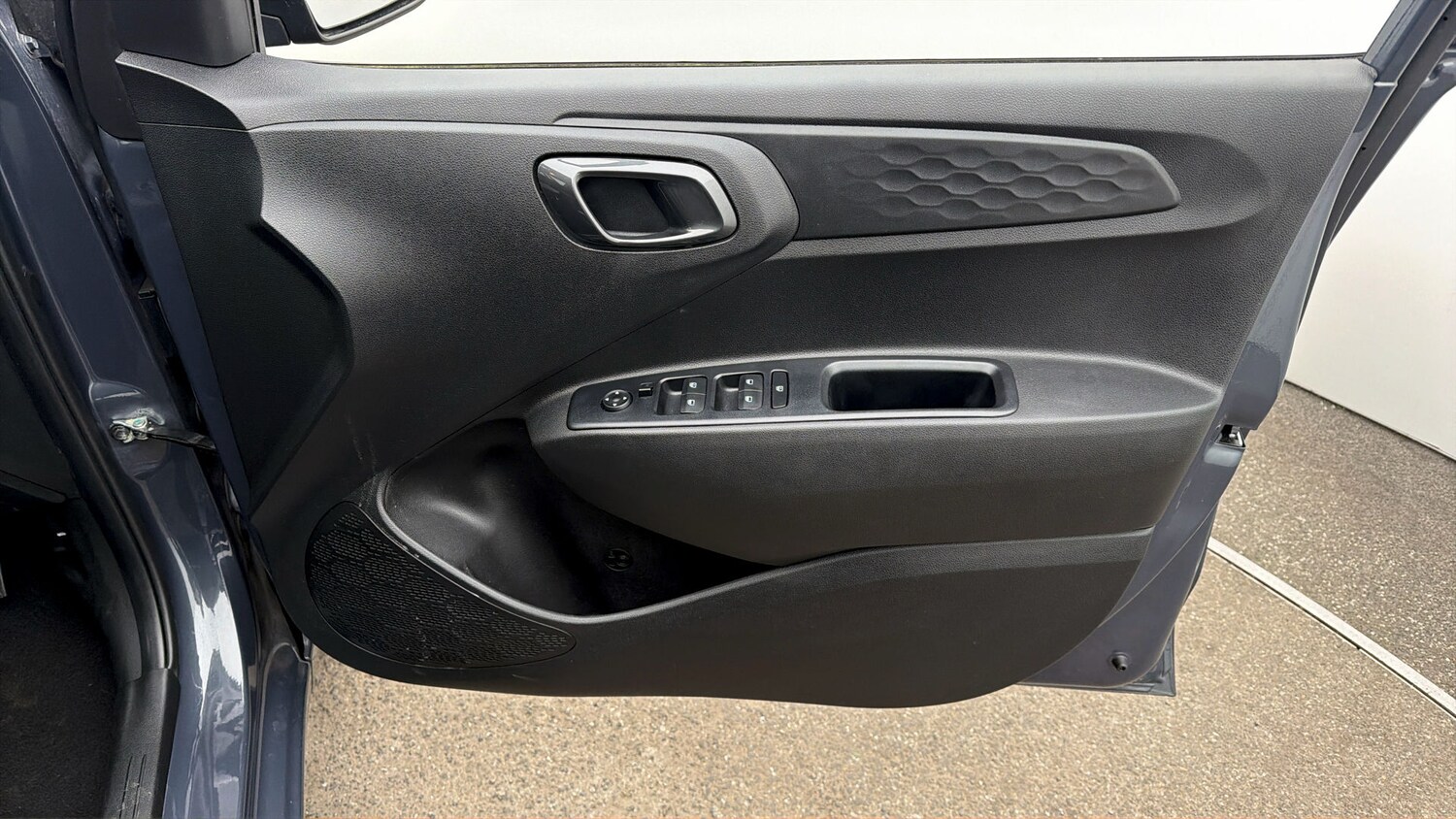 Used Hyundai i10 for sale - 78027615: Photo 14