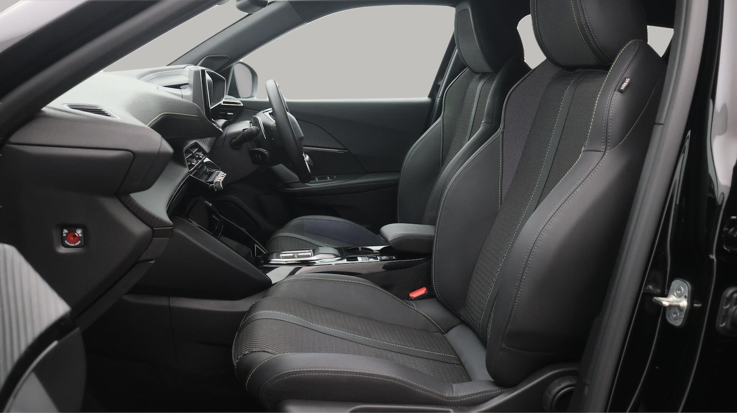 Used Peugeot 2008 2025 for sale - 76644688: Photo 15