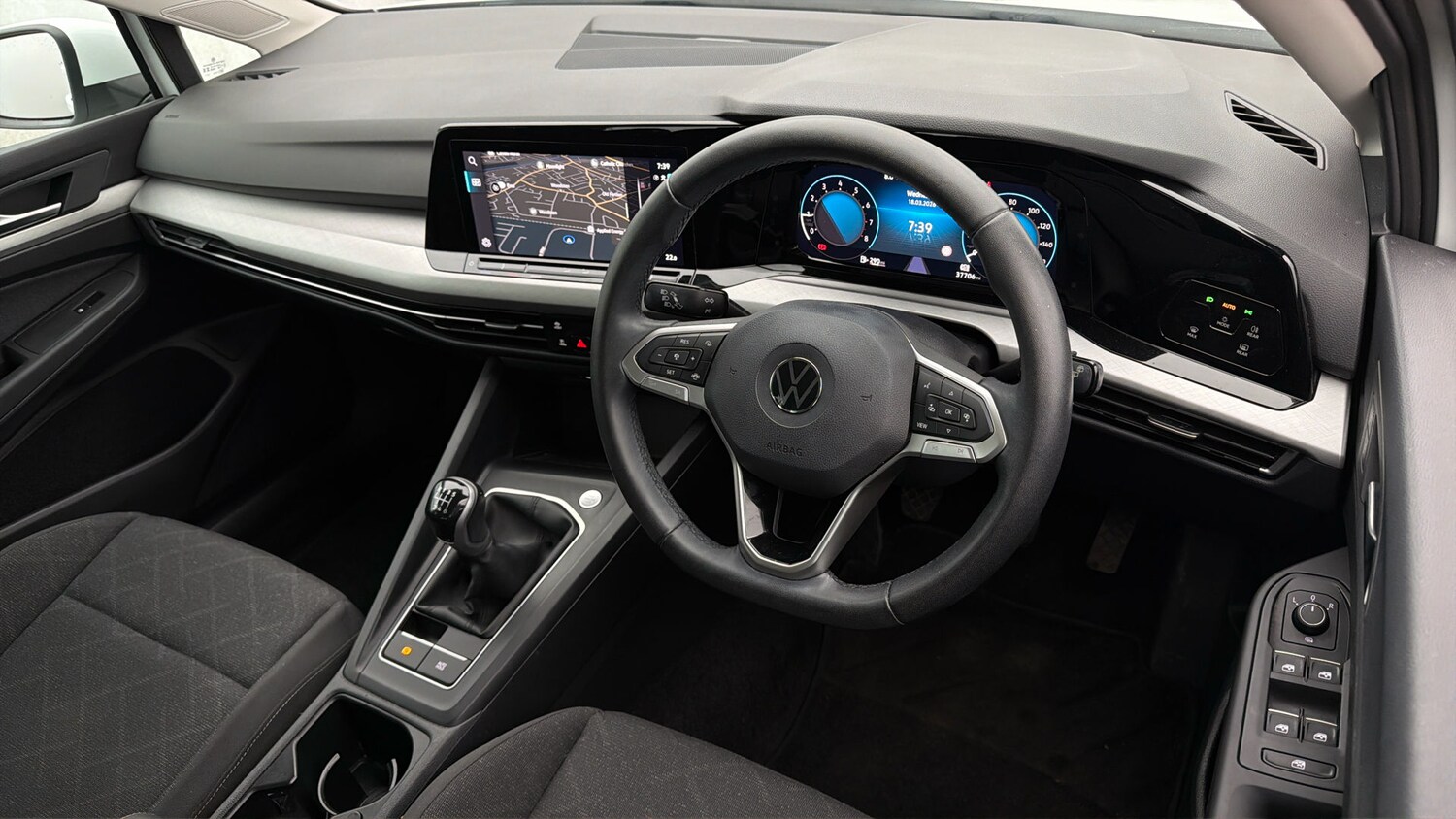 Used Volkswagen Golf 2023 for sale - 77945647: Photo 9