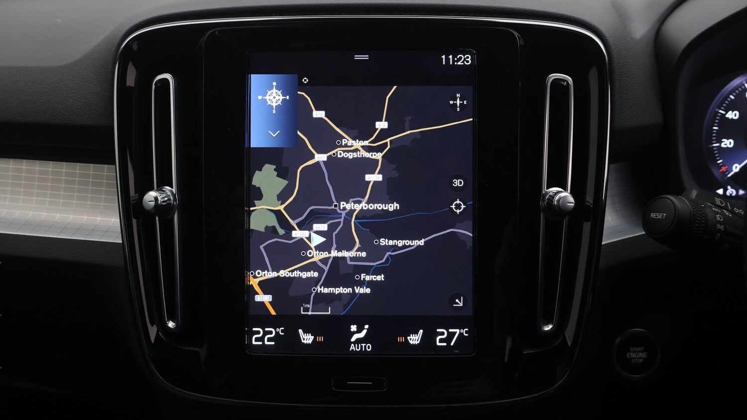 Used Volvo XC40 2023 for sale - 77245382: Photo 11