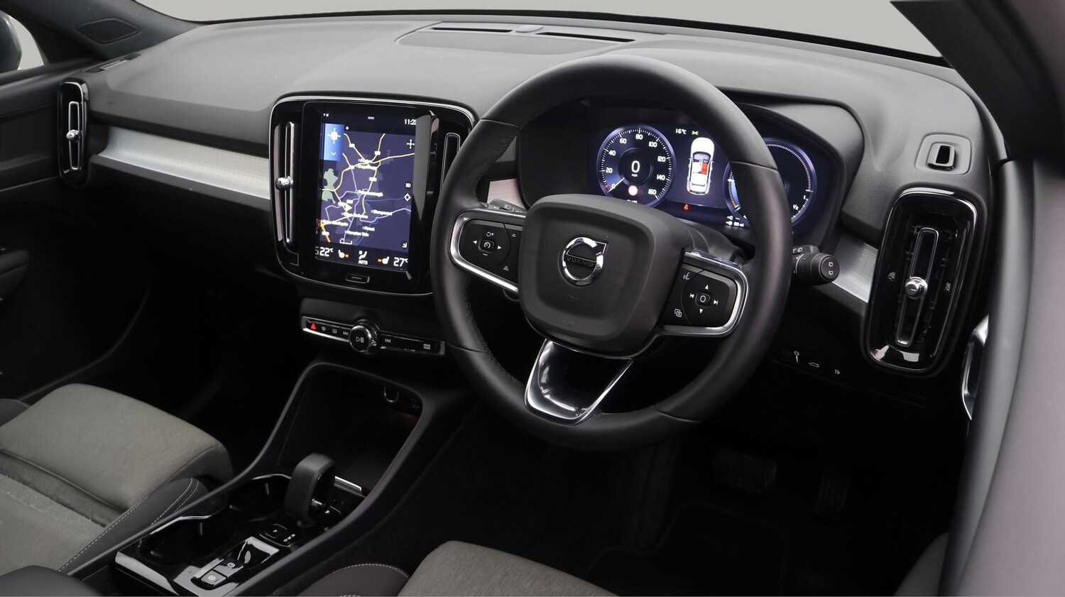 Used Volvo XC40 2023 for sale - 77245382: Photo 9