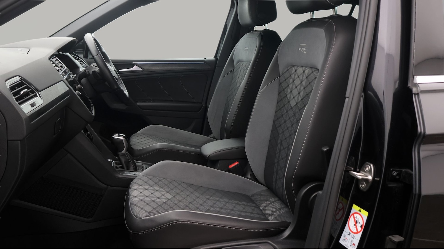 Used Volkswagen Tiguan 2023 for sale - 77622282: Photo 14