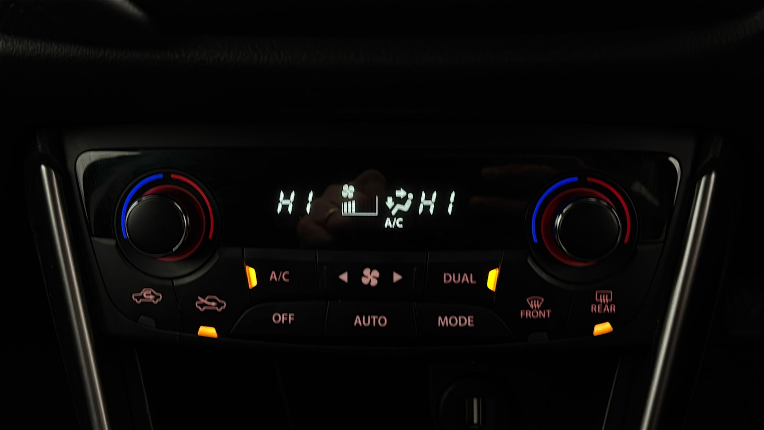 Used Suzuki SX4 S-Cross 2023 for sale - 77935912: Photo 11