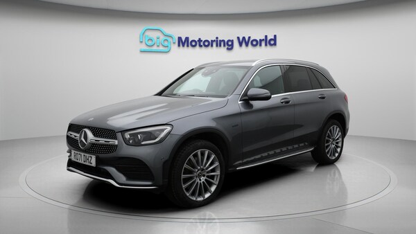 Used Mercedes-Benz GLC 2021 for sale - 76226409: Photo 4