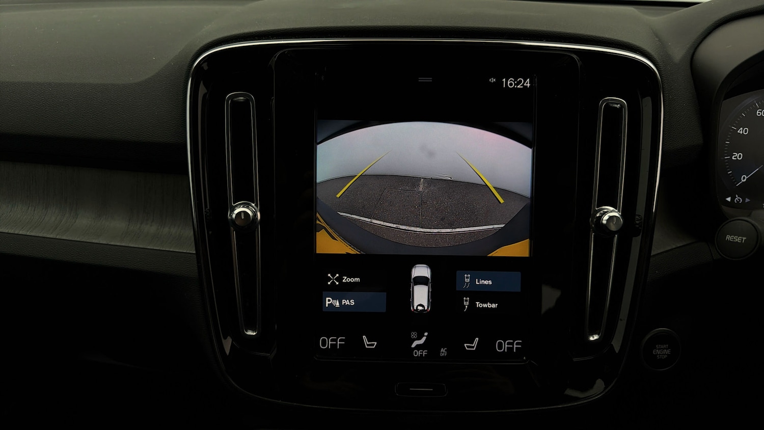 Used Volvo XC40 2022 for sale - 77946277: Photo 26