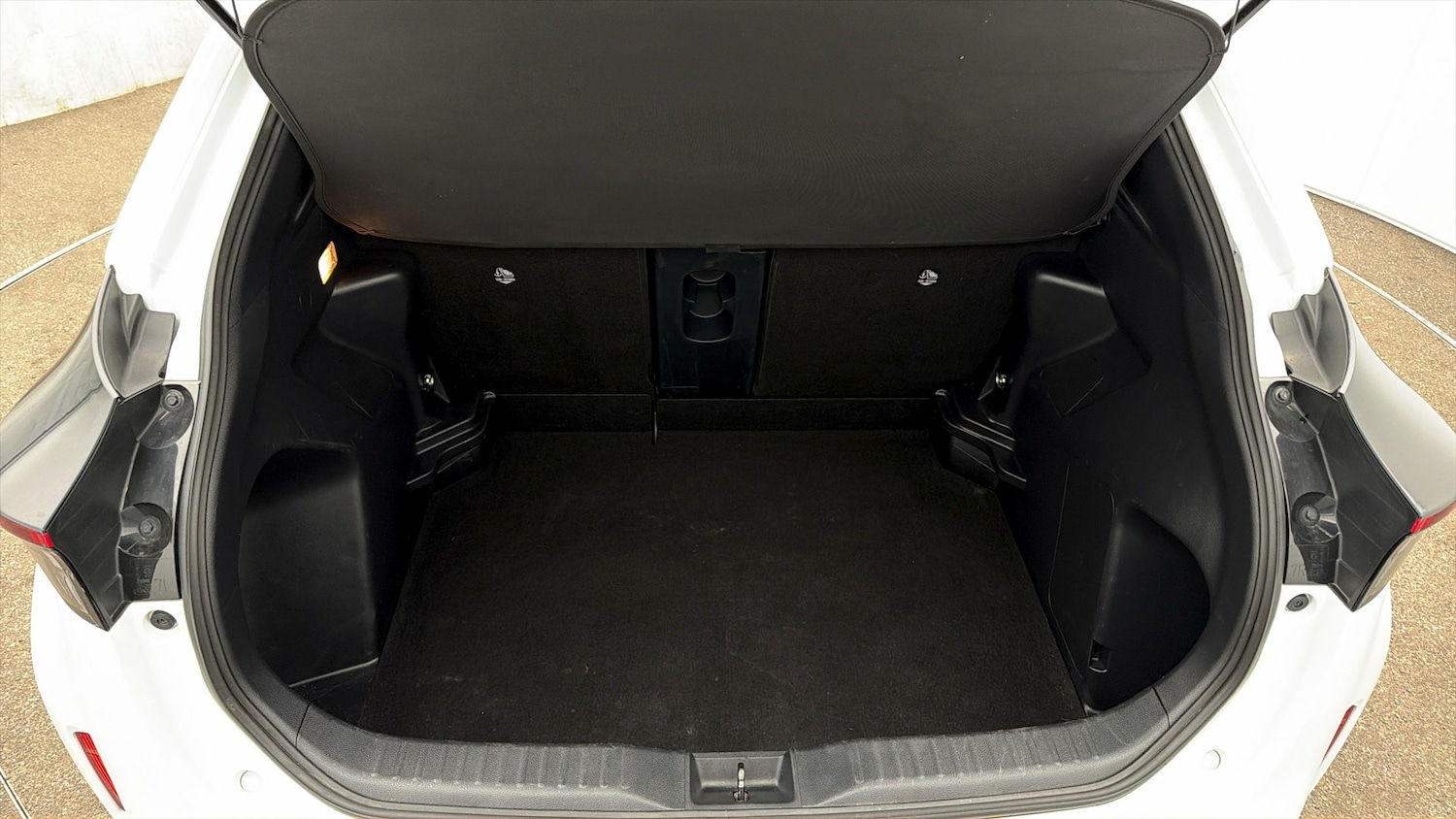 Used Toyota Yaris Cross for sale - 78108094: Photo 16