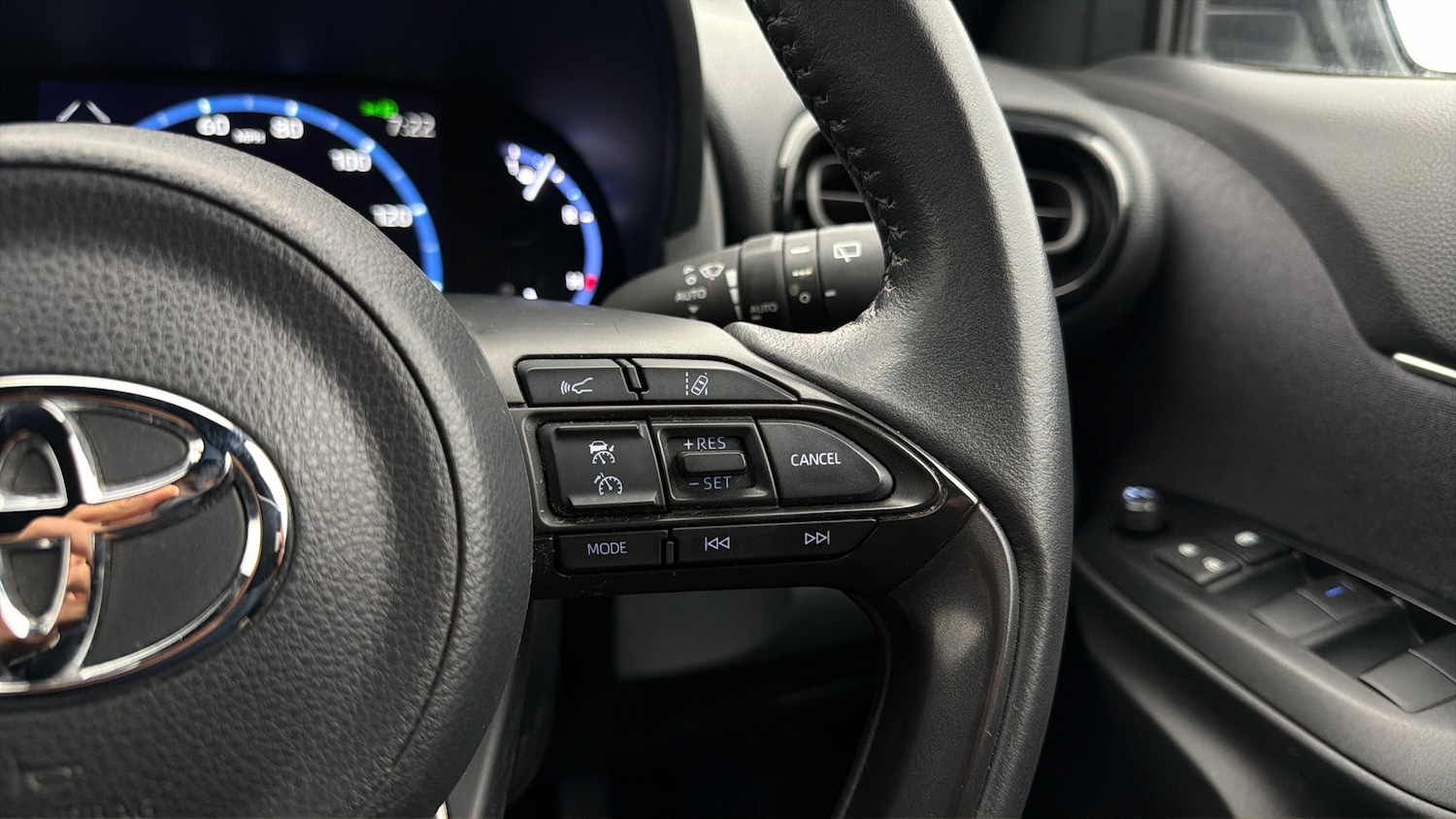 Used Toyota Yaris Cross for sale - 78108094: Photo 23