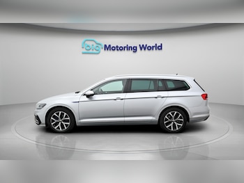 Used Volkswagen Passat 2022 for sale - 78556549: Photo