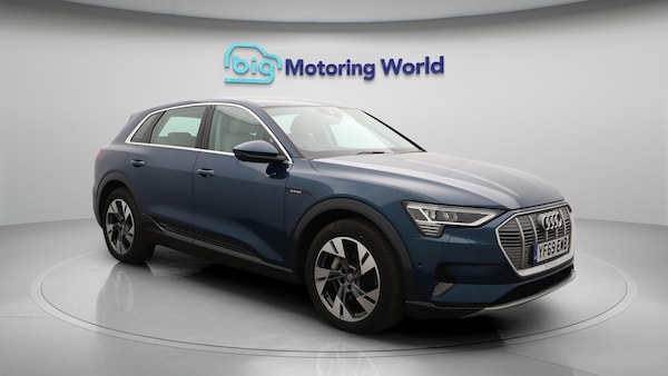 Used Audi e-tron 2020 for sale - 75531439: Photo 2