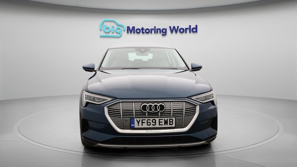 Used Audi e-tron 2020 for sale - 75531439: Photo 3