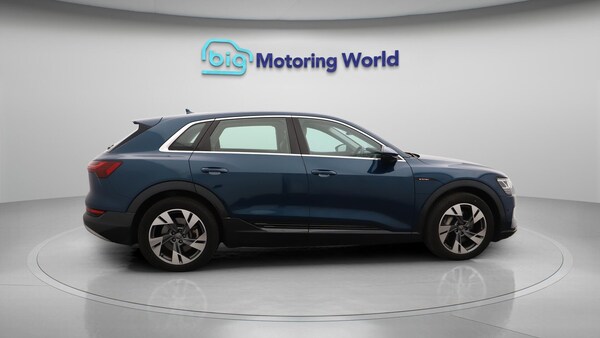 Used Audi e-tron 2020 for sale - 75531439: Photo 9