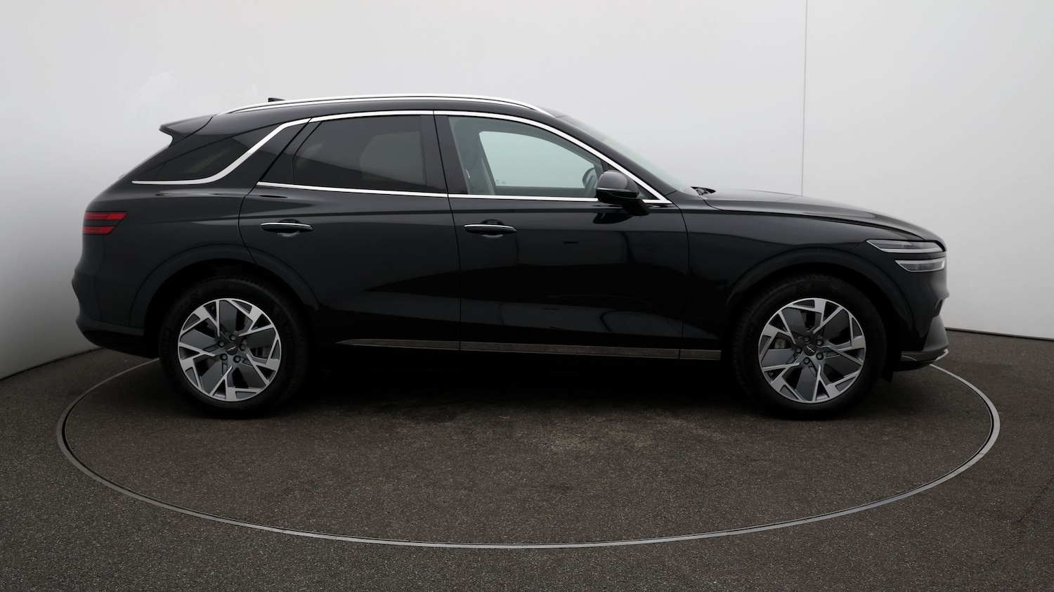 Used Genesis GV70 2024 for sale - 76811619: Photo 41