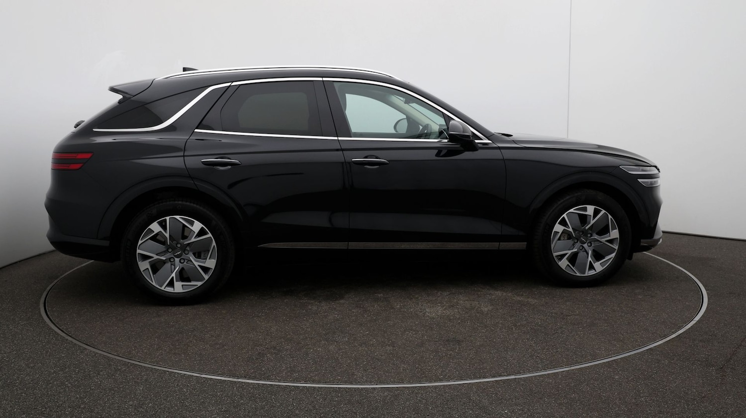 Used Genesis GV70 2024 for sale - 76811619: Photo 42