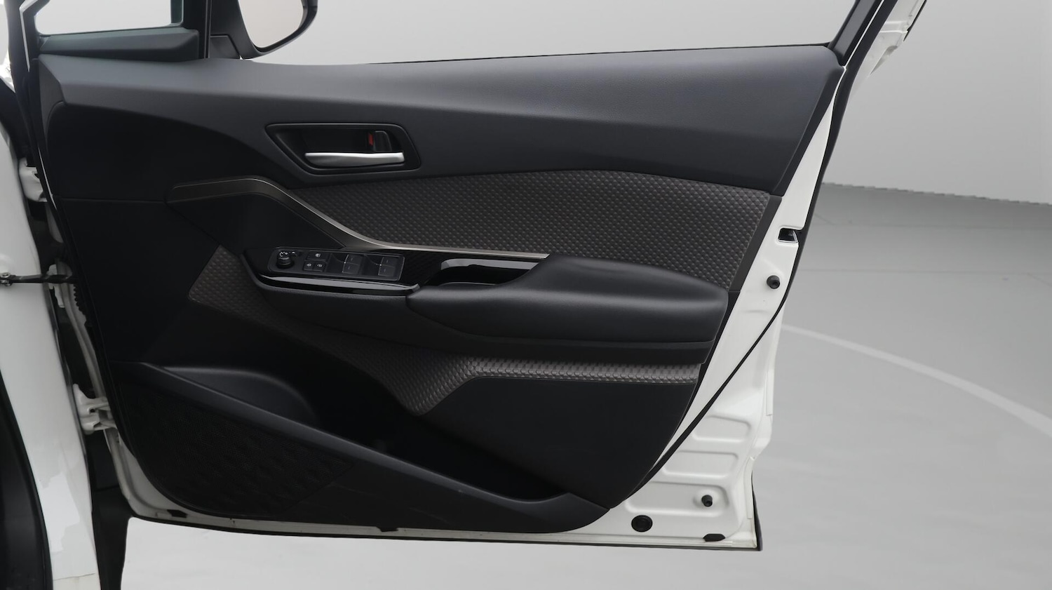 Used Toyota C-HR 2020 for sale - 76457763: Photo 16