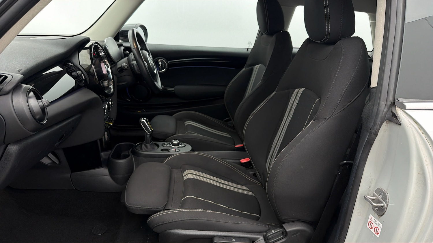 Used MINI Hatch 2022 for sale - 77973614: Photo 13