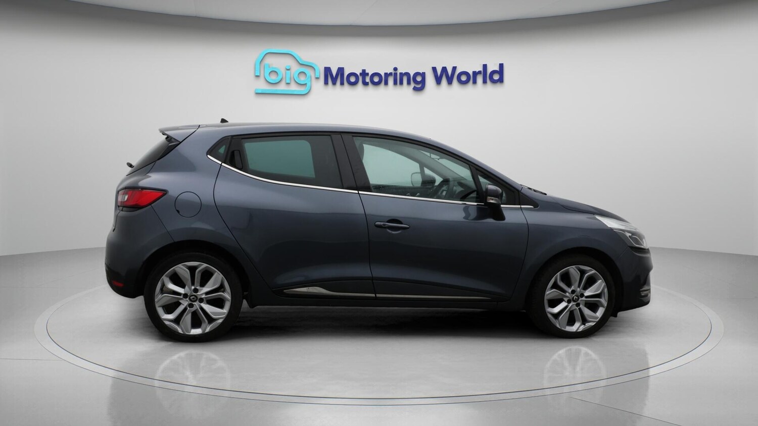 Used Renault Clio 2018 for sale - 76361169: Photo 9