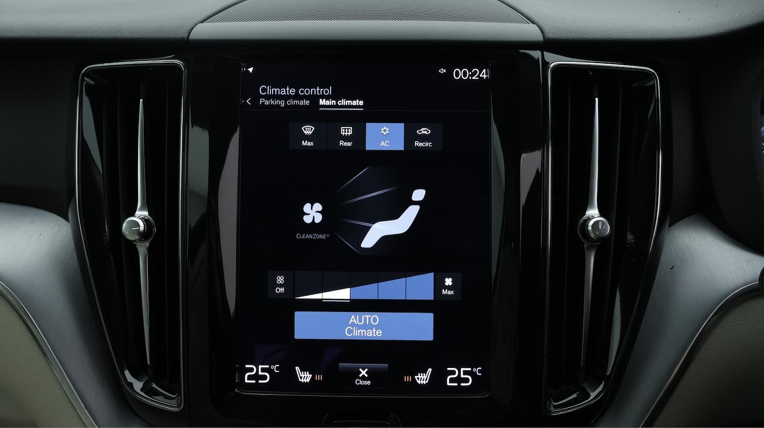 Used Volvo XC60 2020 for sale - 76380776: Photo 12