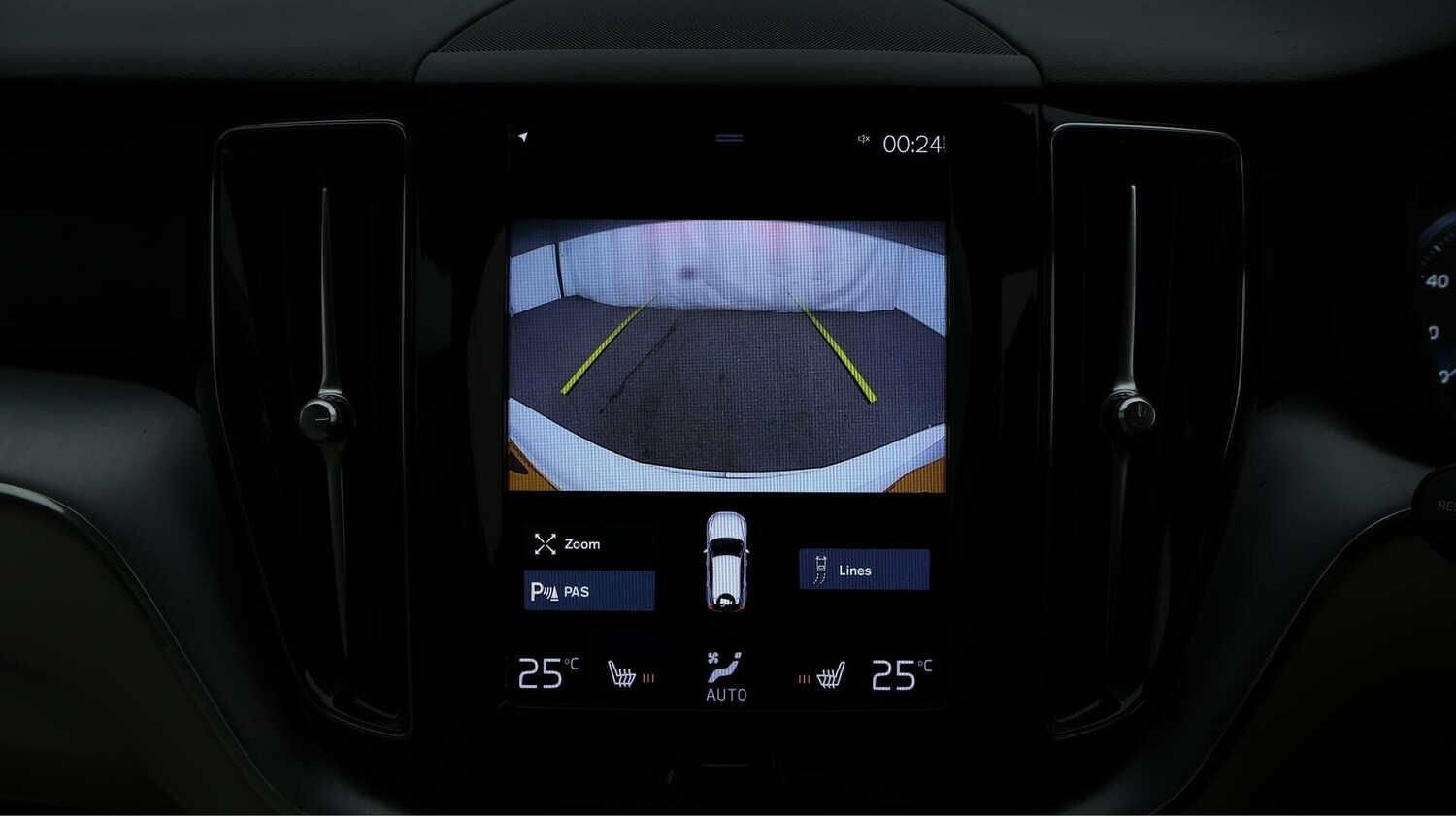 Used Volvo XC60 2020 for sale - 76380776: Photo 23