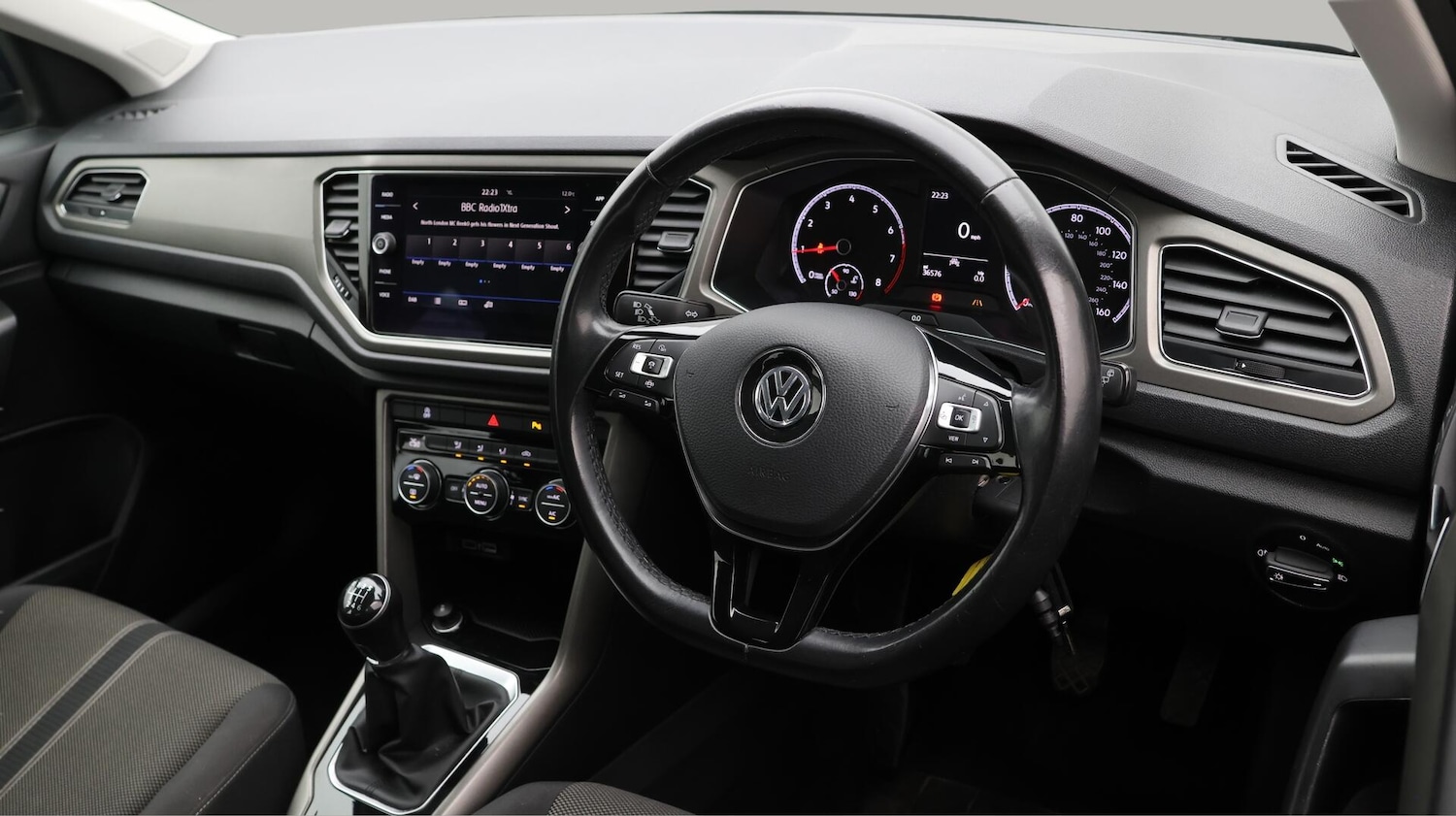 Used Volkswagen T-Roc 2020 for sale - 76700660: Photo 10