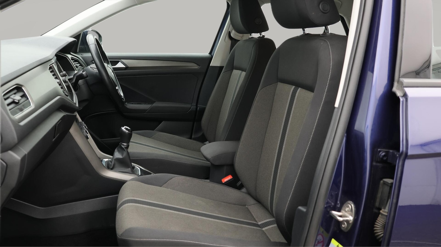 Used Volkswagen T-Roc 2020 for sale - 76700660: Photo 15