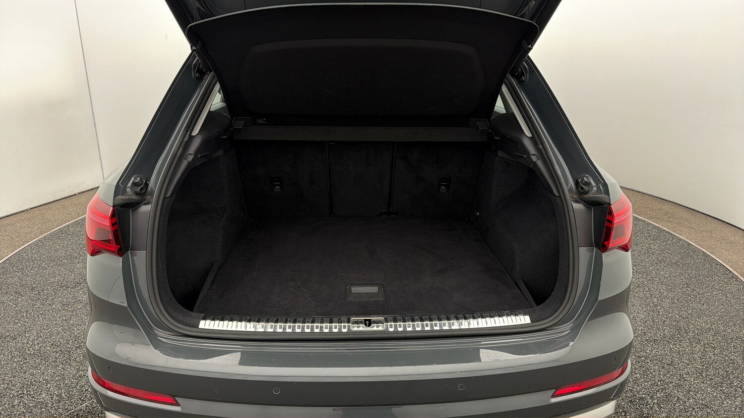 Used Audi Q3 for sale - 78177297: Photo 16