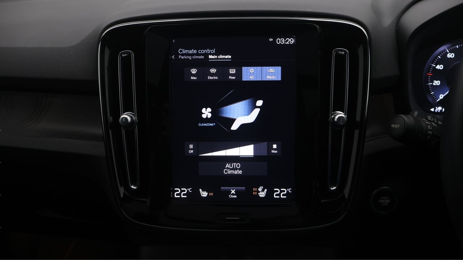 Used Volvo XC40 2023 for sale - 77819483: Photo 12