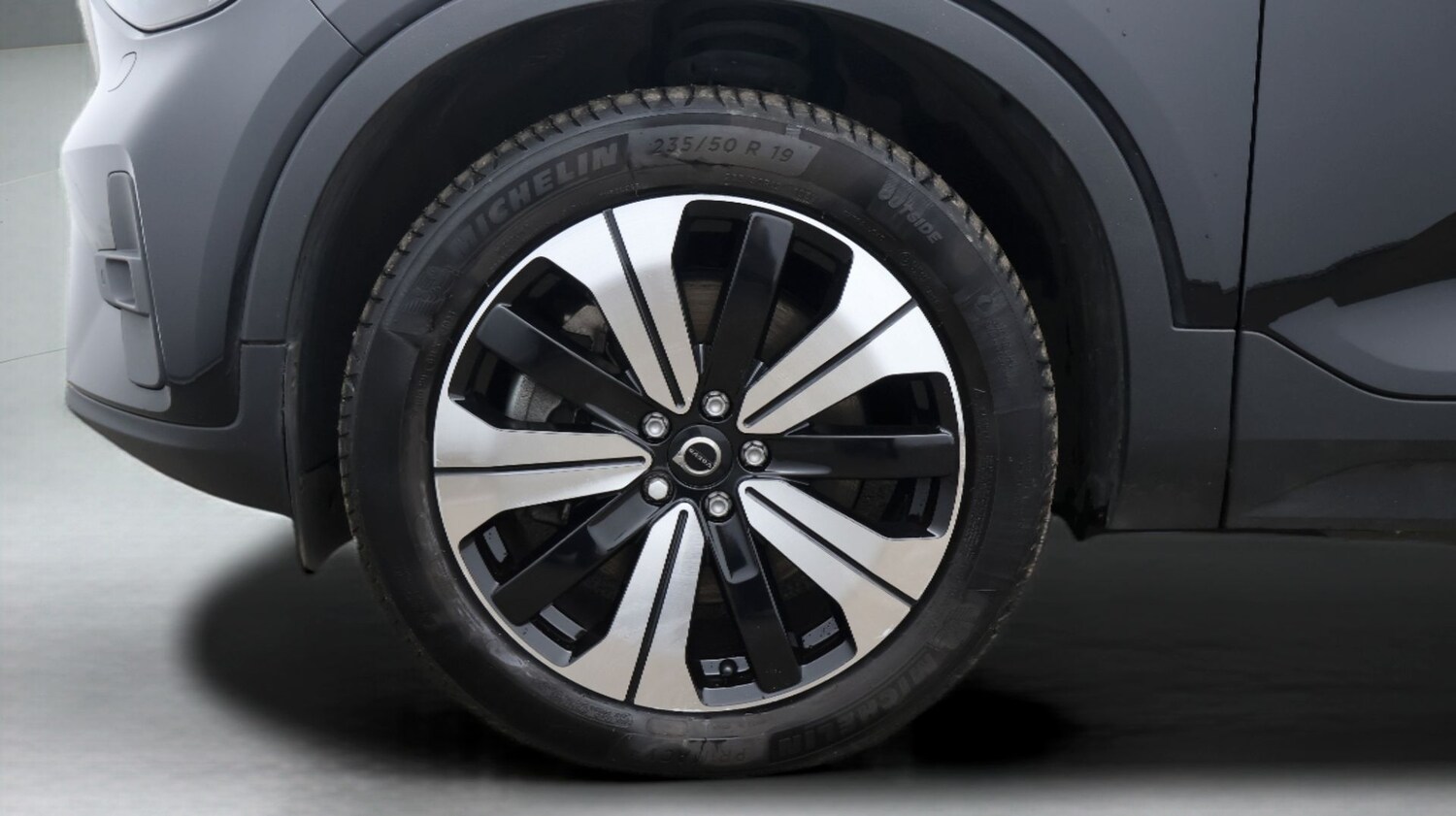 Used Volvo XC40 2023 for sale - 77819483: Photo 18