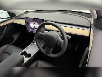 Used Tesla Model Y 2023 for sale - 79732797: Photo