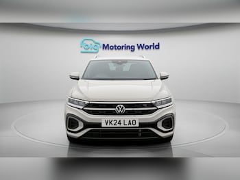 Used Volkswagen T-Roc 2024 for sale - 79081357: Photo