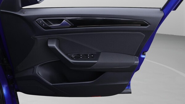 Used Volkswagen T-Roc 2021 for sale - 76013431: Photo 16