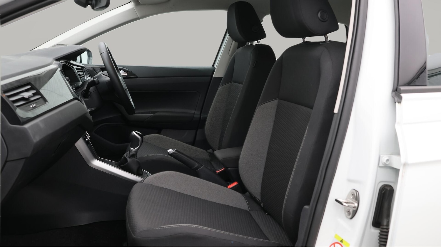 Used Volkswagen Polo 2023 for sale - 76607526: Photo 15