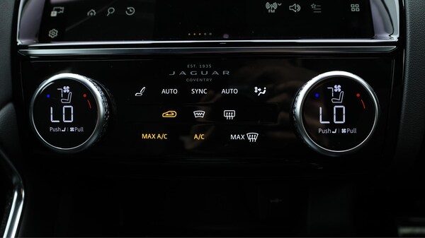 Used Jaguar E-Pace 2022 for sale - 76137293: Photo 13