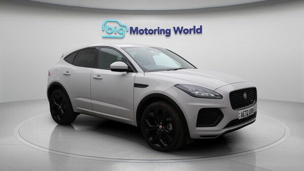 Used Jaguar E-Pace 2022 for sale - 76137293: Photo 2