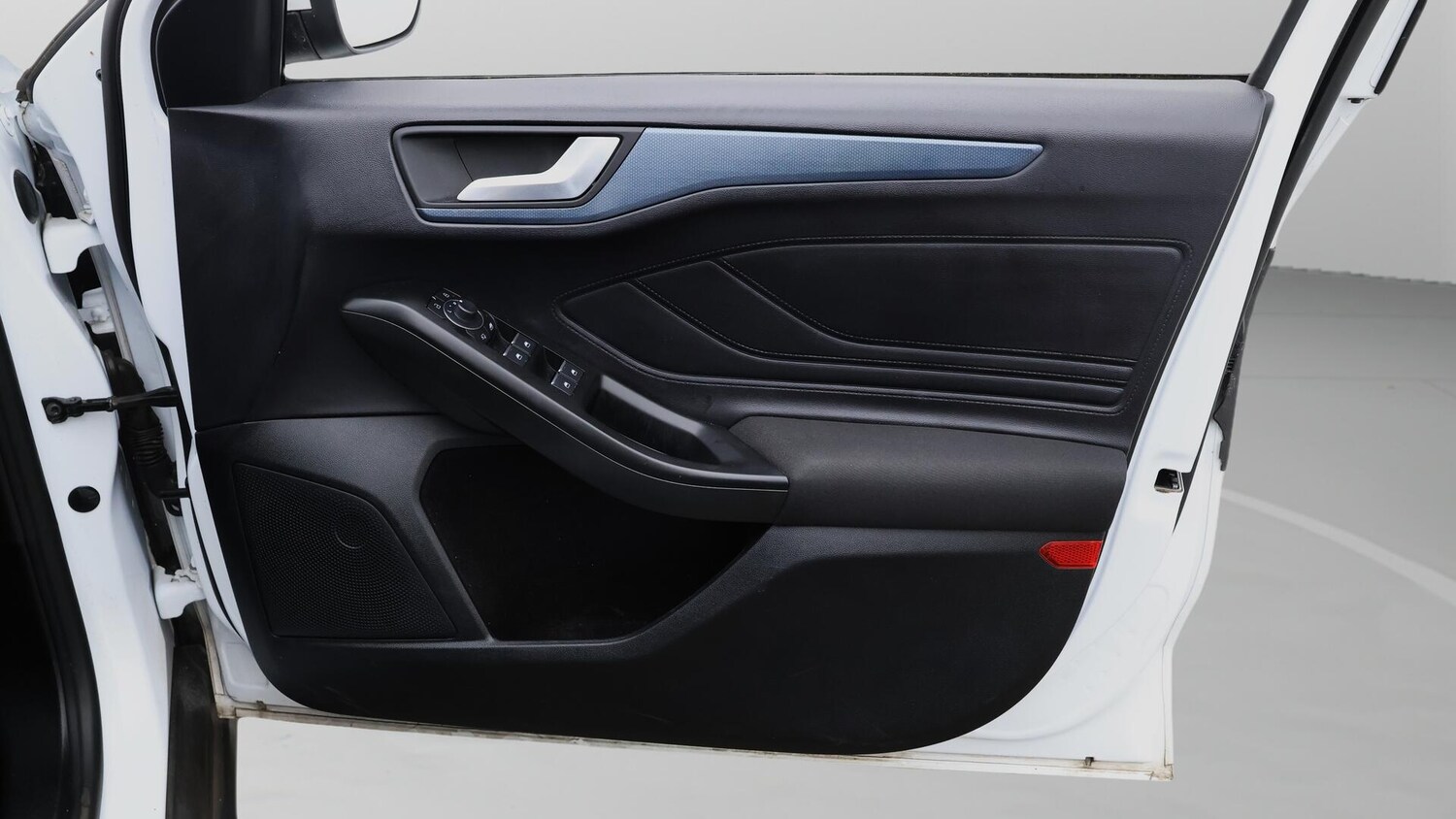 Used Ford Focus 2023 for sale - 76431865: Photo 16