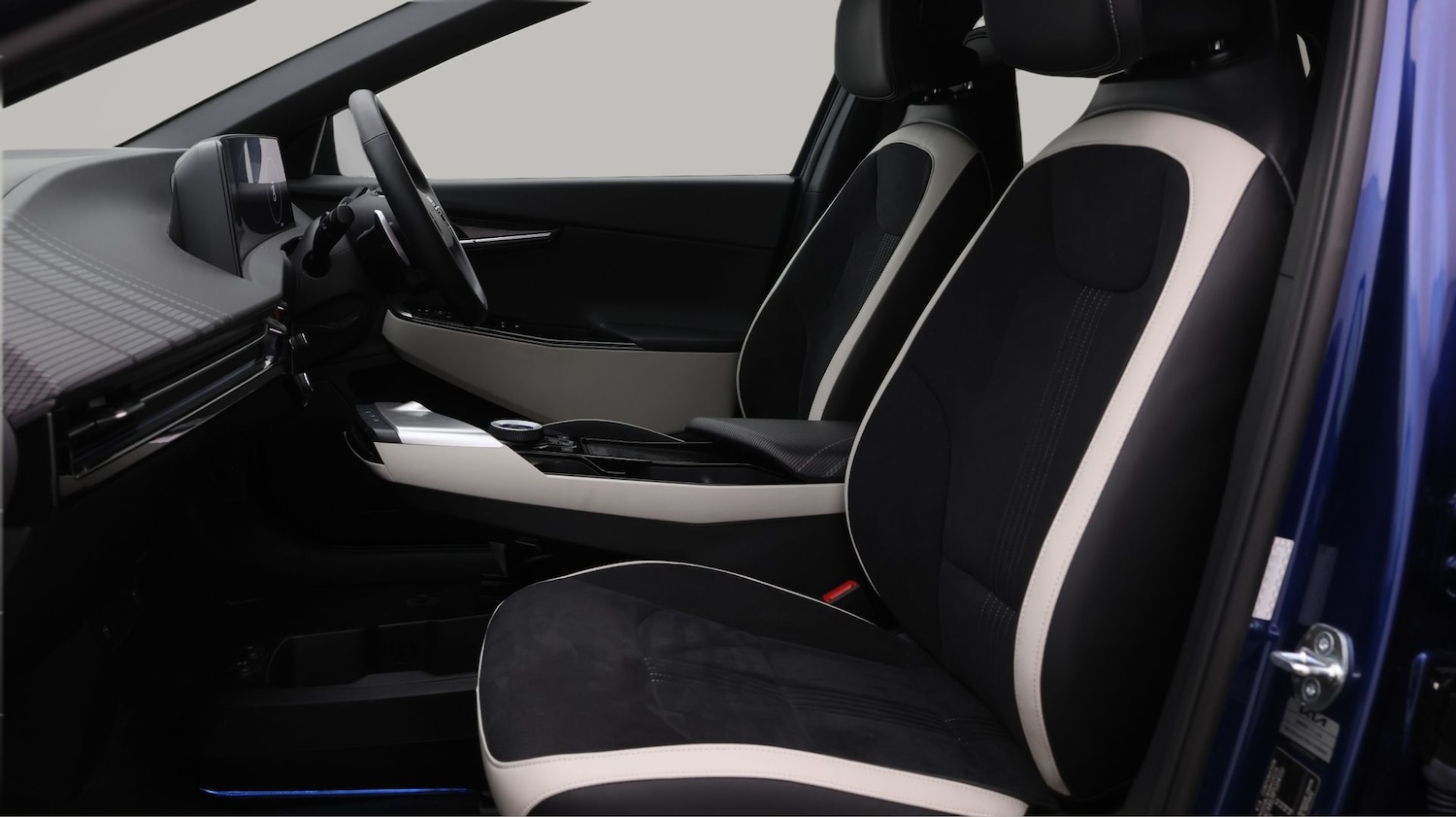 Used Kia EV6 2023 for sale - 77669125: Photo 14