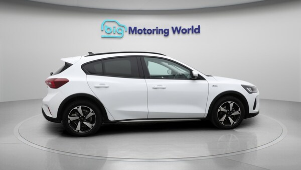 Used Ford Focus 2023 for sale - 75166669: Photo 9